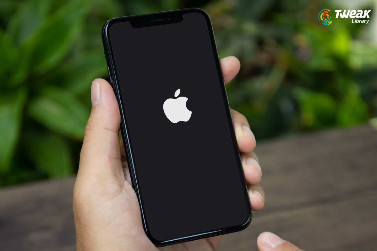 How-to-Fix-iPhone-X-Flashing-Apple