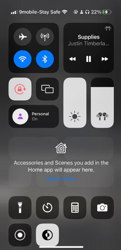 airpods pro noise cancelling not working